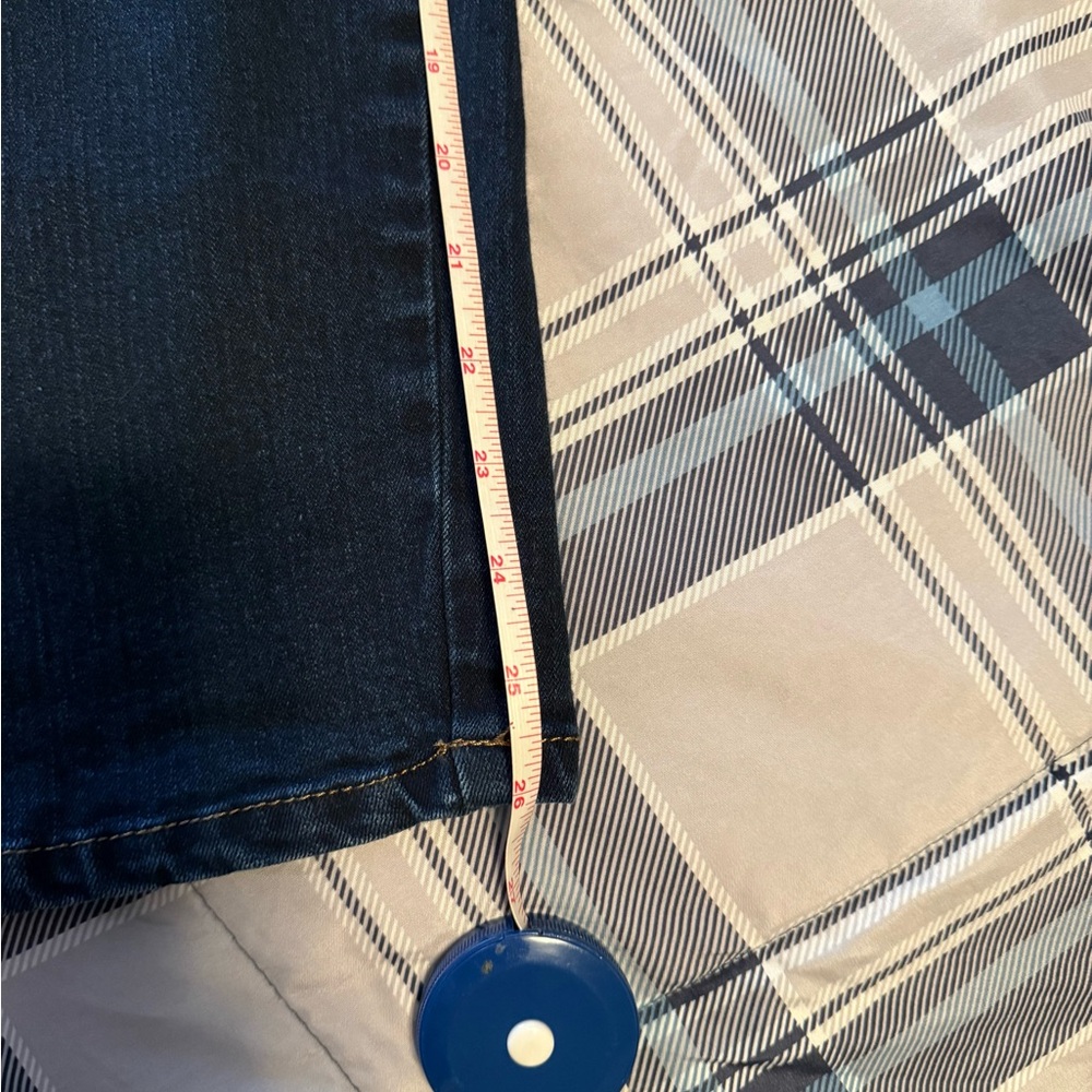Gloria Vanderbilt Amanda Plus Size Jeans - Picture 5 of 5